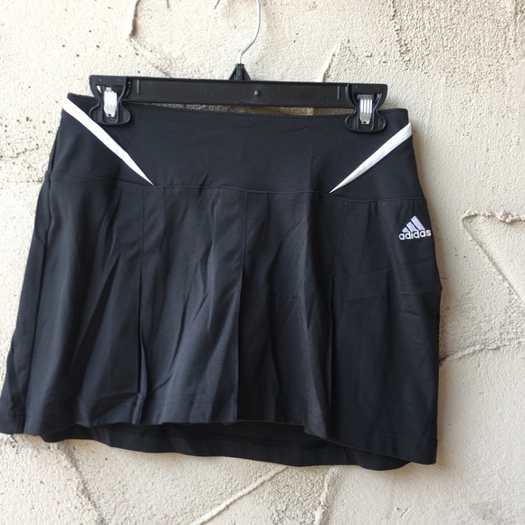 NEW Adidas Classic Tennis Skirt Size S - Picture 1 of 8